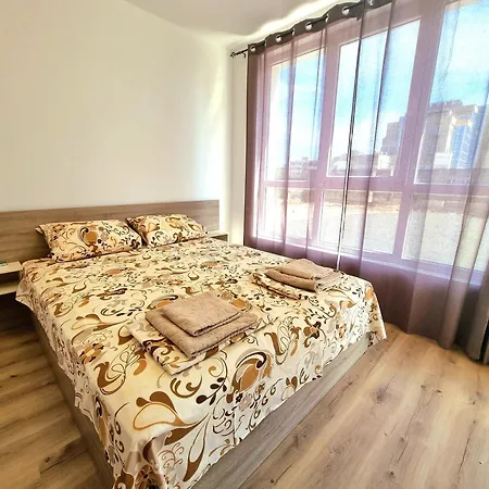 Sunny Breeze Apartament Primorsko