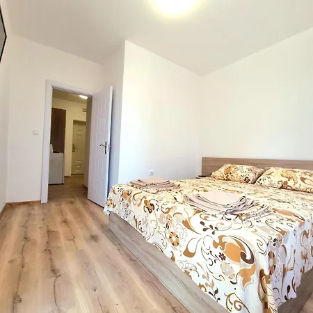 Sunny Breeze Apartament *