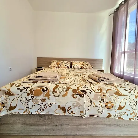 Sunny Breeze Apartament Primorsko